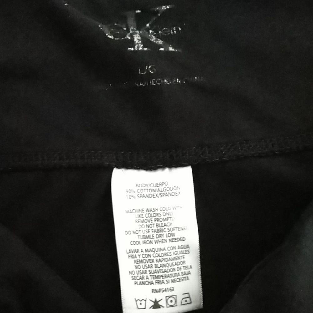 Calvin Klein Work-Out Capri - Picture 6 of 8